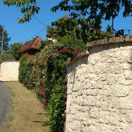 La Lezardiere Nocleg ze śniadaniem 3*